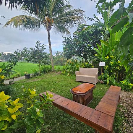 Dukuh Village Villas & Art Тегаллаланг Экстерьер фото