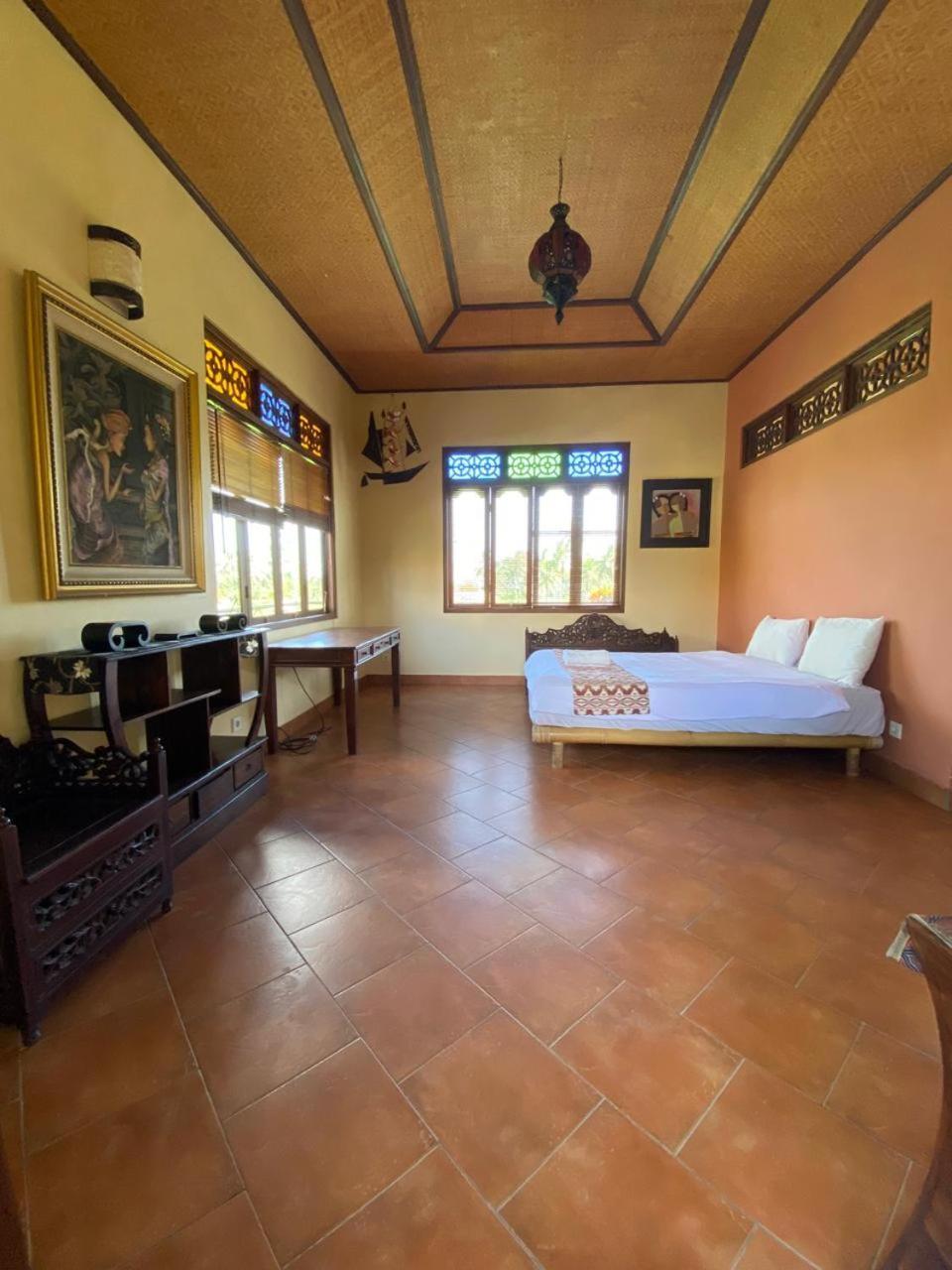 Dukuh Village Villas & Art Тегаллаланг Номер фото