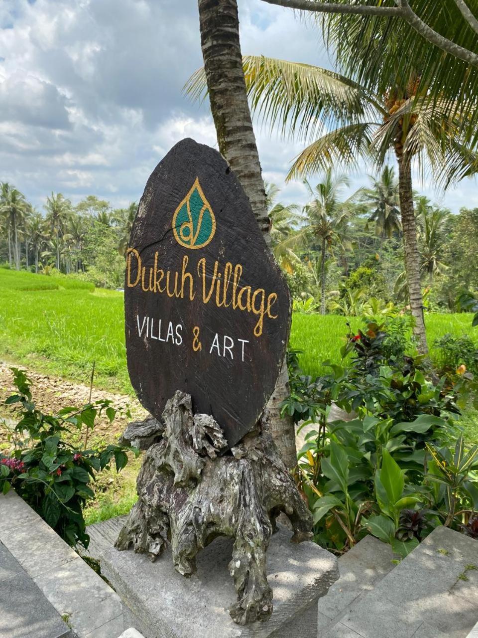 Dukuh Village Villas & Art Тегаллаланг Экстерьер фото